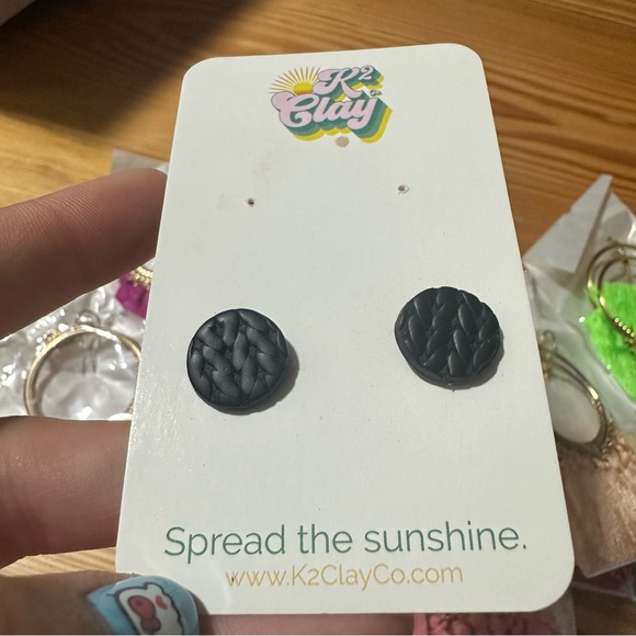 Earring Lot - Picture 2 of 2